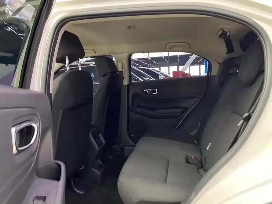Honda WR-V 2023 1.5L CVT Hot Edition 2023 — миниатюра 3