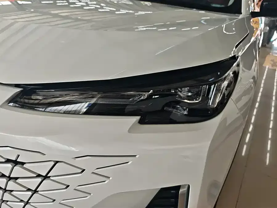 Changan CS55 Plus Changan CS55PLUS 2024 third generation 1.5T DCT premium model 2023 — миниатюра 2