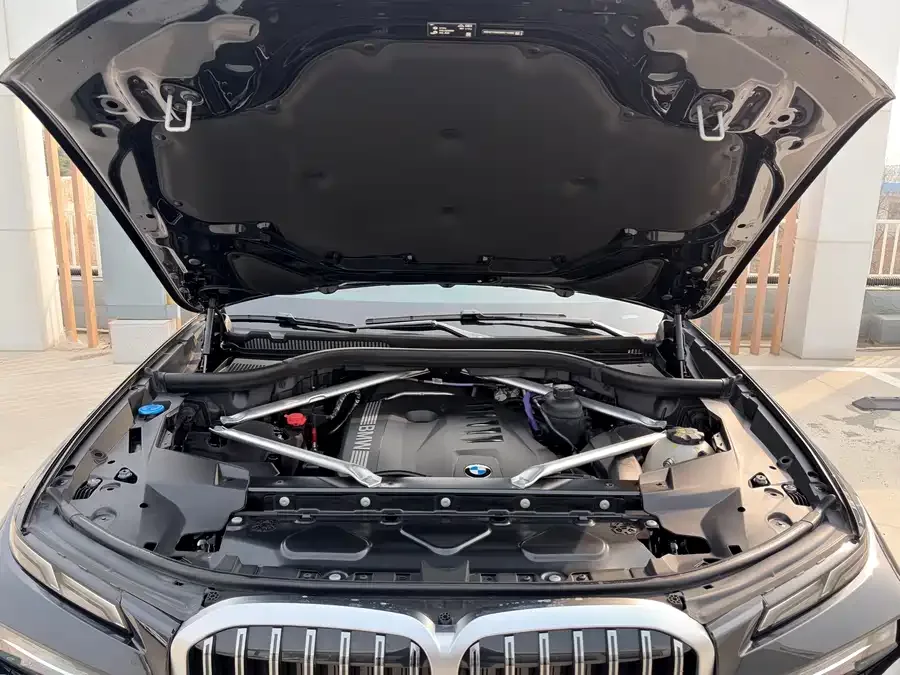 BMW X7 2023 xDrive40i Exclusive M Sport Package 2024 — миниатюра 4