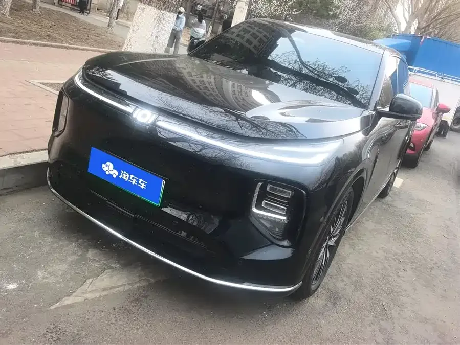 Changan Nevo Q07 2025