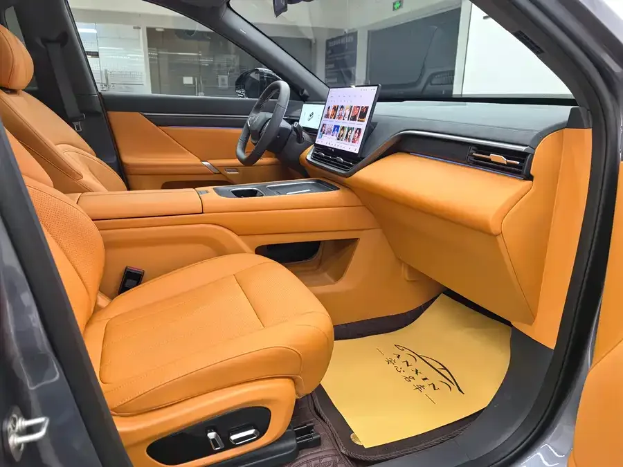 Dongfeng e008 e008 2026 Six-Seat Pure Electric Family Edition 2025 — миниатюра 5
