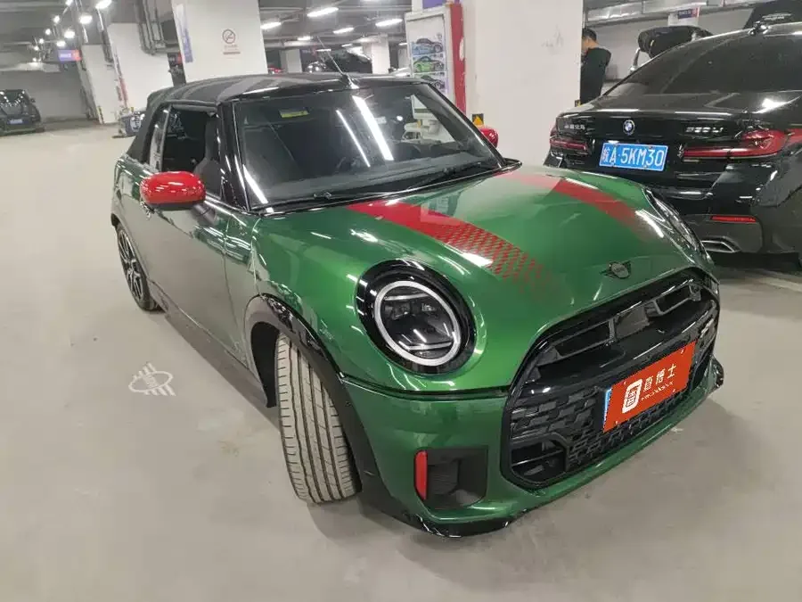 MINI JCW MINI JCW 2025 JOHN COOPER WORKS CABRIO 2025 — миниатюра 3