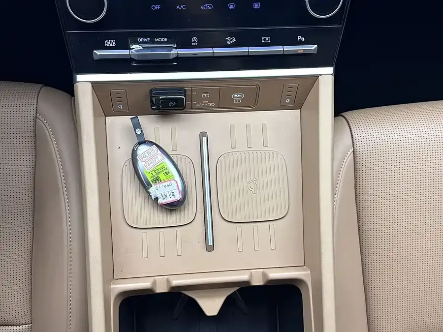 Hyundai SantaFe Santa Fe 2024 2.0T Explorer Pro 2024 — миниатюра 4