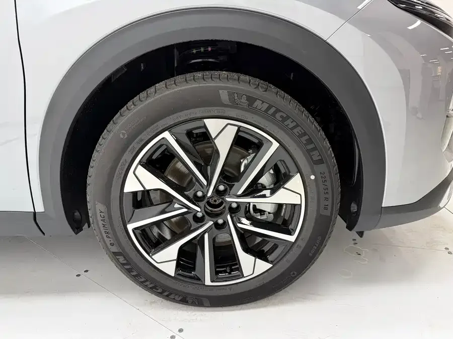 Citroen Versailles C5 X Versailles C5 X 2024 1.6T is extraordinary 2026 — миниатюра 4