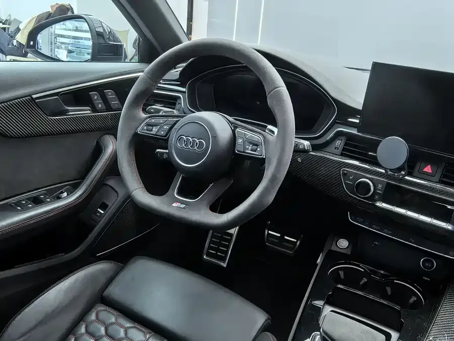 Audi RS 4 2021 RS4 Avant Dark Gold Edition 2022 — миниатюра 5