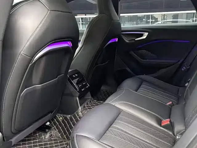 Audi A5L Sportback 2026 TFSI 150kW Luxury Edition 2026 — миниатюра 2