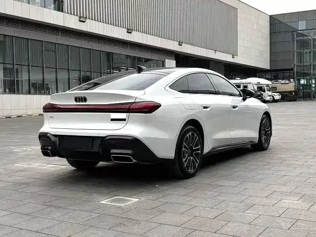 Audi A5L Sportback 2026 TFSI 150kW Luxury Edition 2026 — миниатюра 3