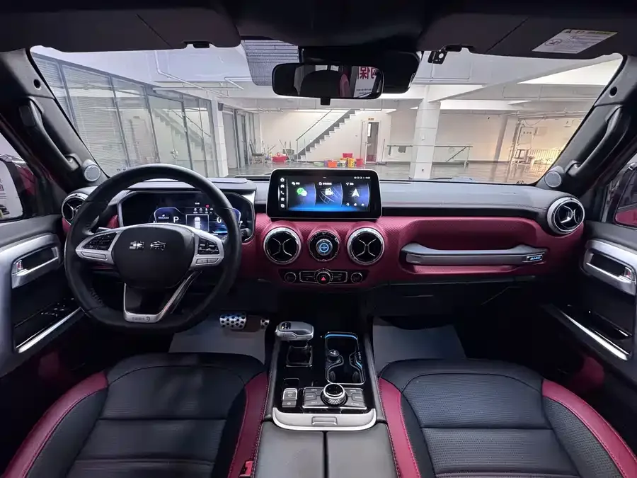 BAIC BJ40 Beijing Off-road BJ40 2023 2.0T Automatic 4WD City Hunter Edition Knight Edition 2022 — миниатюра 3