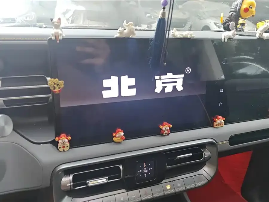BAIC BJ40 Beijing Off-road BJ40 2024 2.0T New City Hunter Edition Supreme Edition 2025 — миниатюра 4