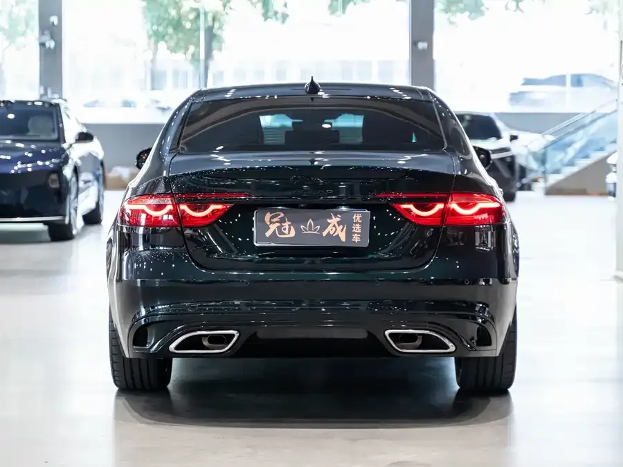 Jaguar XFL 2023 XFL 2.0T P250 2WD Luxury Gilded Edition 2023 — миниатюра 2