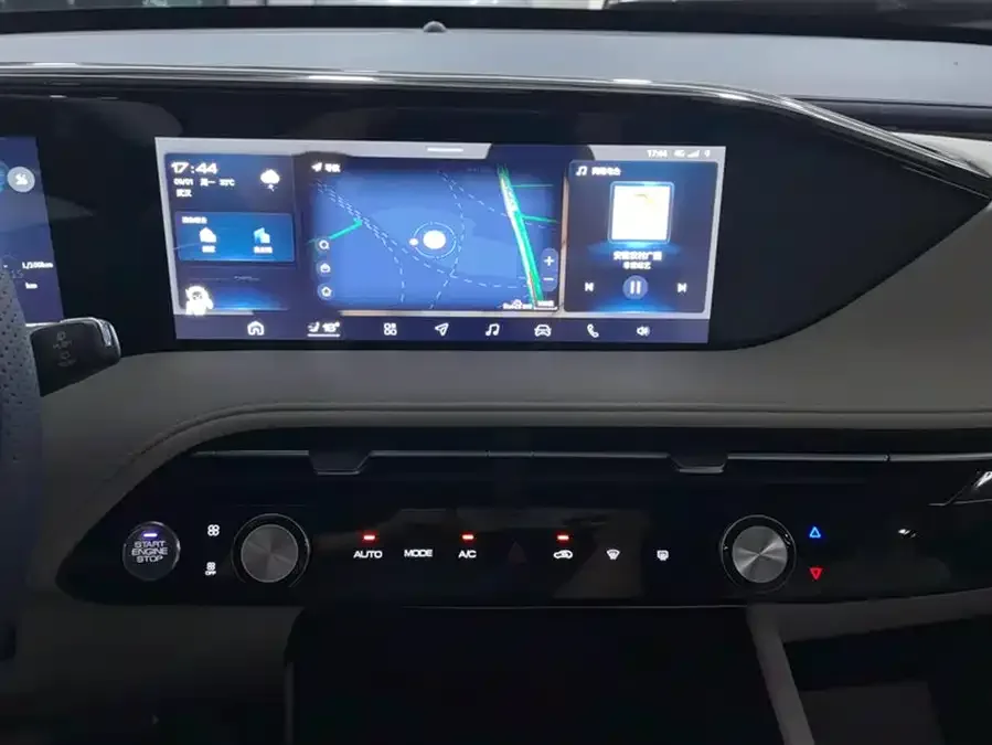 Dongfeng Haoji Haoji 2022 Mach Dual Engine 1.5T MHD Dare to Dream Edition 2022 — миниатюра 4