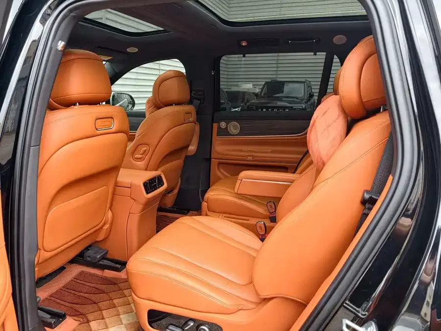 AITO M9 M9 2024 Extended Range Ultra Edition 52kWh 6-seater Edition 2024 — миниатюра 5