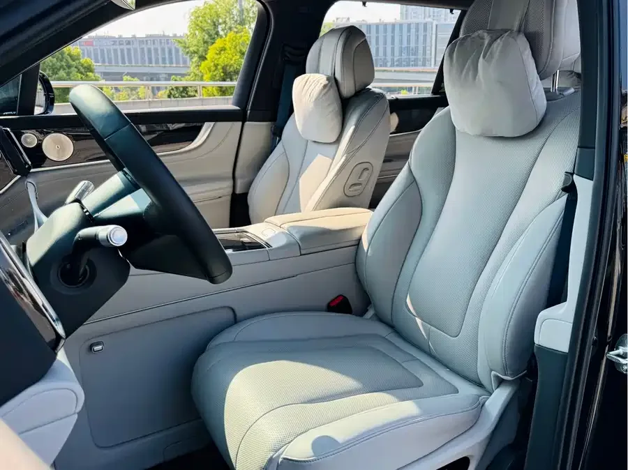 AITO M9 M9 2024 Extended Range Ultra Edition 52kWh 6-seater Edition 2024 — миниатюра 2