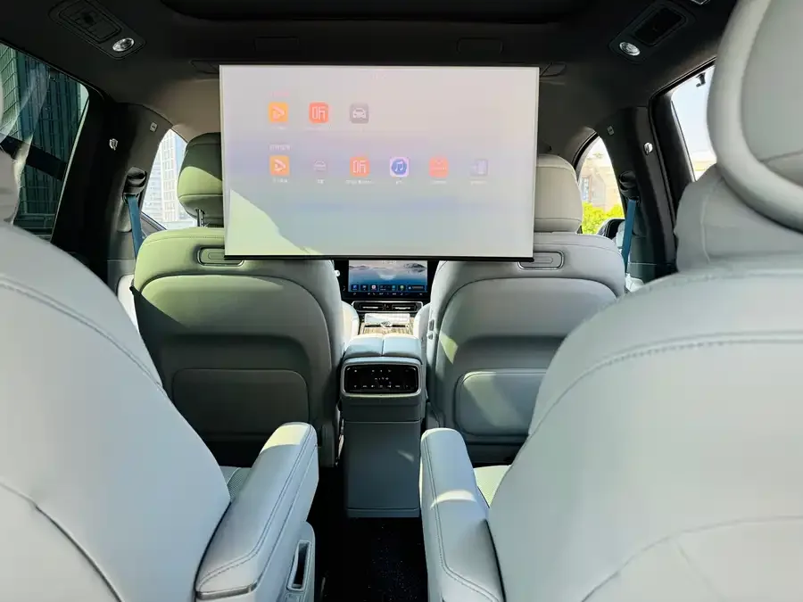 AITO M9 M9 2024 Extended Range Ultra Edition 52kWh 6-seater Edition 2024 — миниатюра 3