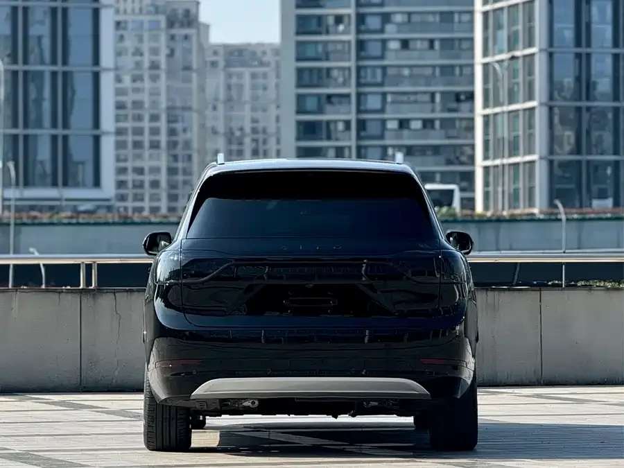 AITO M9 M9 2024 Extended Range Ultra Edition 52kWh 6-seater Edition 2024 — миниатюра 4