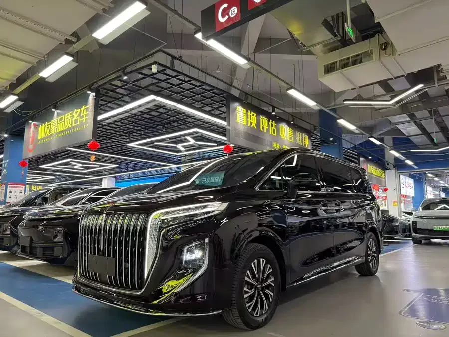Hongqi HQ9 PHEV 2025