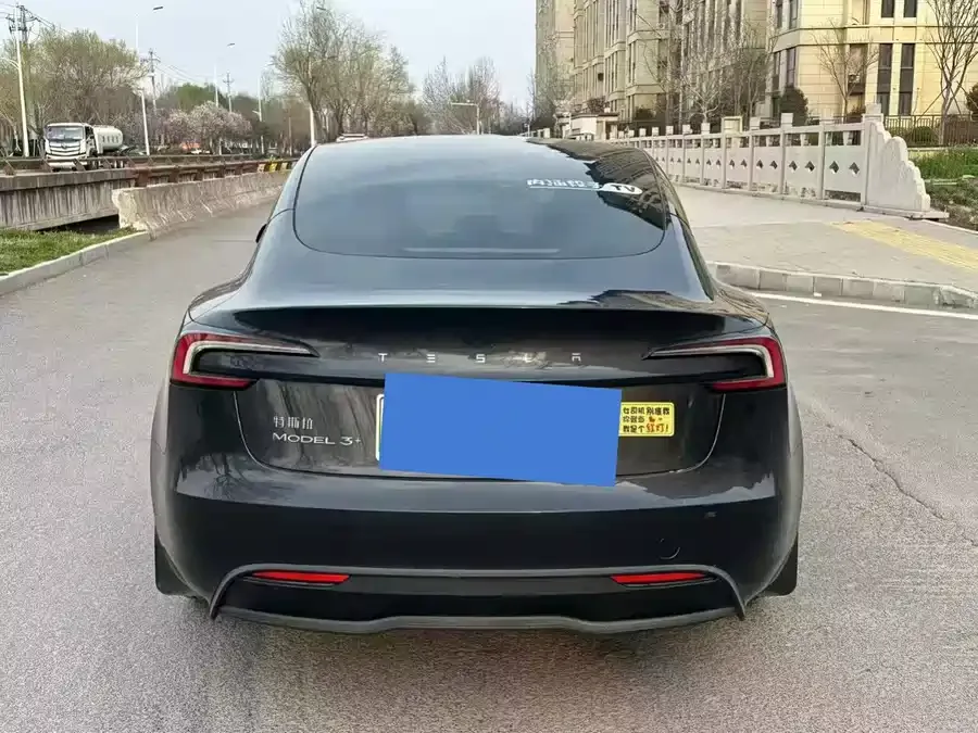 Tesla Model 3 Model 3 2023 Long Range All-Wheel Drive 2024 — миниатюра 5