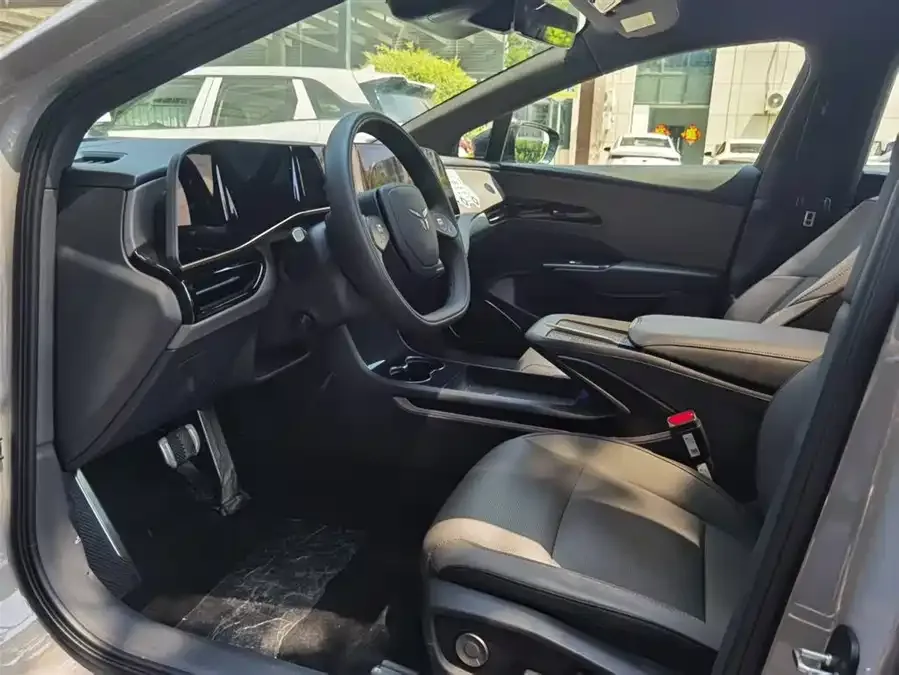 Hongqi EH7 Hongqi EH7 2025 640 4WD Smart Edition 2025 — миниатюра 3