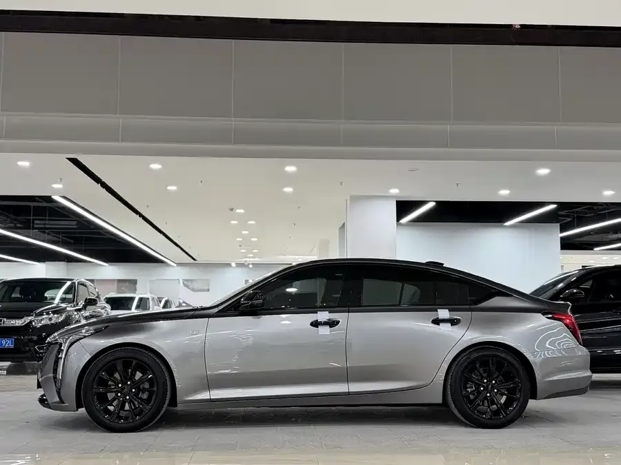 Cadillac CT5 2024 28T luxury model 2024 — миниатюра 3