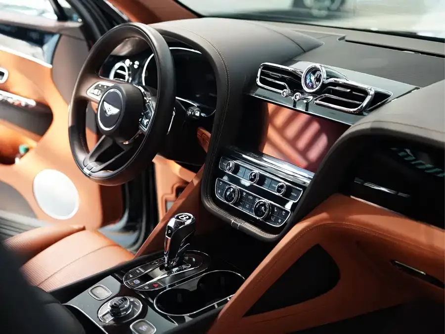 Bentley Bentayga Bentayga 2022 4.0T V8 2022 — миниатюра 5