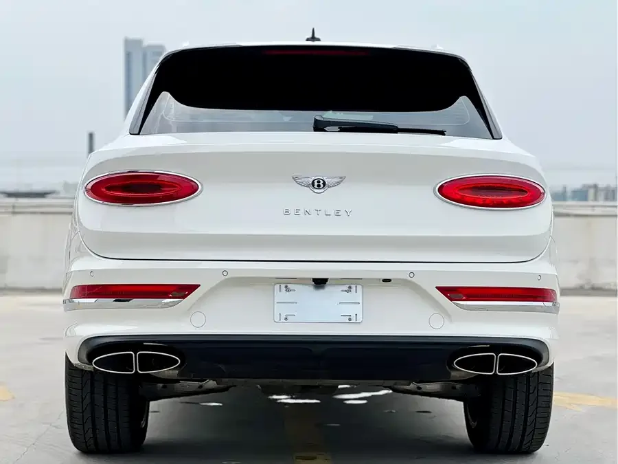 Bentley Bentayga 2026 Bentayga 4.0T V8 2026 — миниатюра 4