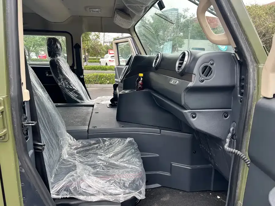 Dongfeng Mengshi M50 Warrior M50 2022 4.0T Manual Reverse 500 Low-Roof Van 2024 — миниатюра 3