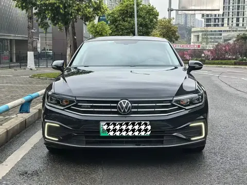 Volkswagen Magotan GTE plug-in hybrid 2023 купить в Москве