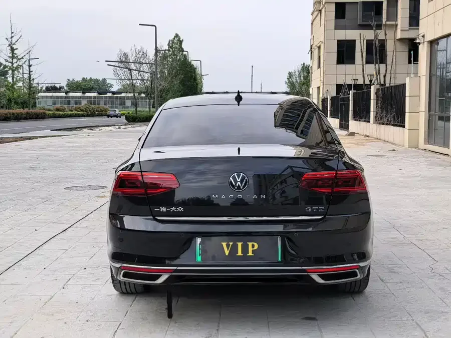Volkswagen Magotan GTE plug-in hybrid Magotan GTE plug-in hybrid 2022 GTE Premium Edition 2022 — миниатюра 5