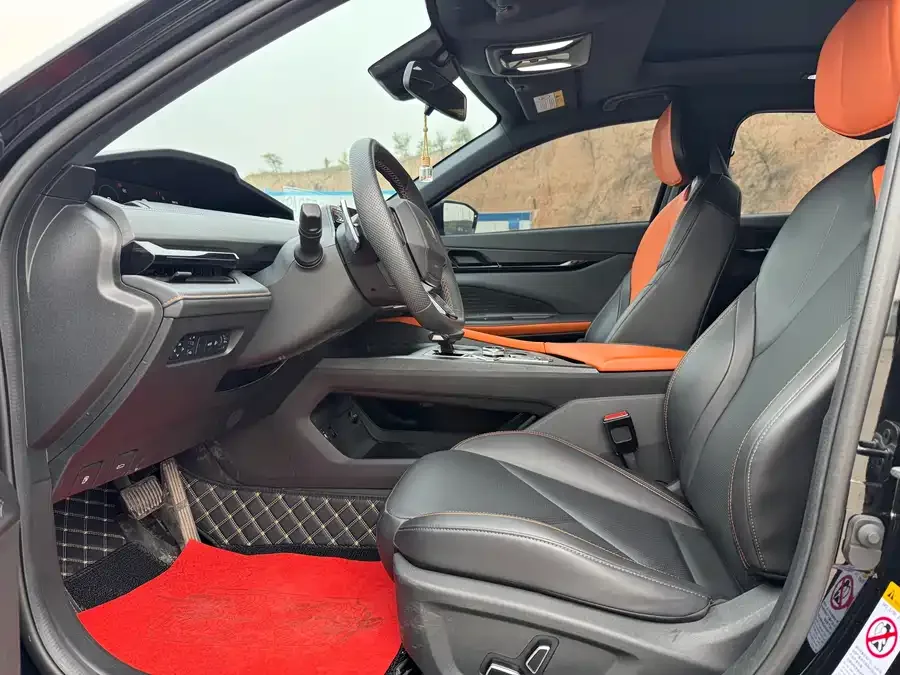 Changan UNI-V Changan UNI-V 2022 1.5T Premium Edition 2023 — миниатюра 4
