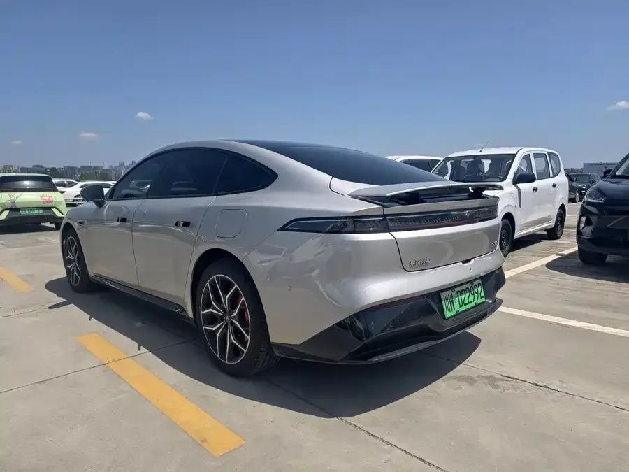 Dongfeng e007 e007 2025 pure electric 565 four-wheel drive Max pilot version 2025 — миниатюра 5