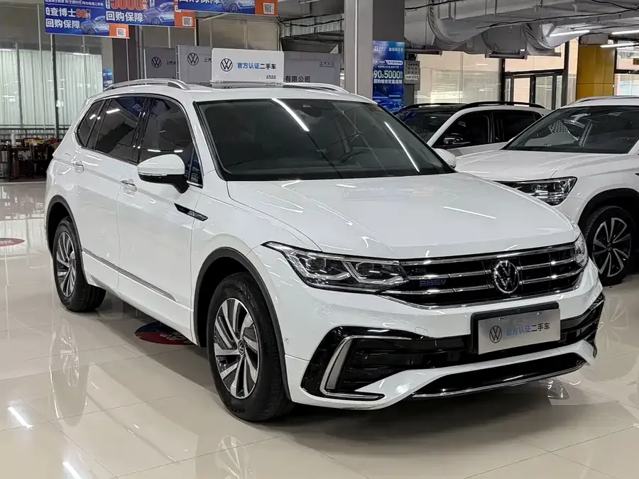 Volkswagen Tiguan L New Energy Tiguan L New Energy 2023 430PHEV Plug-in Hybrid Flagship Edition 2023 — миниатюра 3