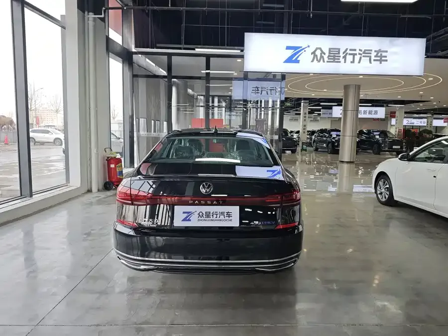 Volkswagen Passat New Energy Passat New Energy 2025 430PHEV Hybrid Business Edition 2025 — миниатюра 2