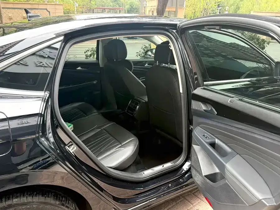 Volkswagen Passat New Energy Passat New Energy 2022 430PHEV Hybrid Luxury Edition 2023 — миниатюра 3
