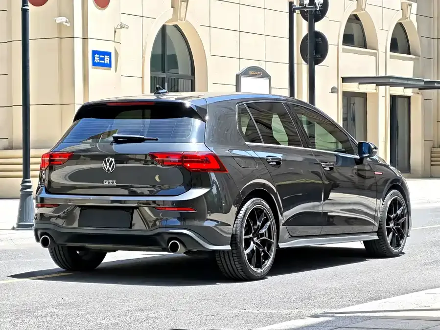 Volkswagen GOLF GTI Golf GTI 2021 facelift 380TSI DSG GTI 2023 — миниатюра 5