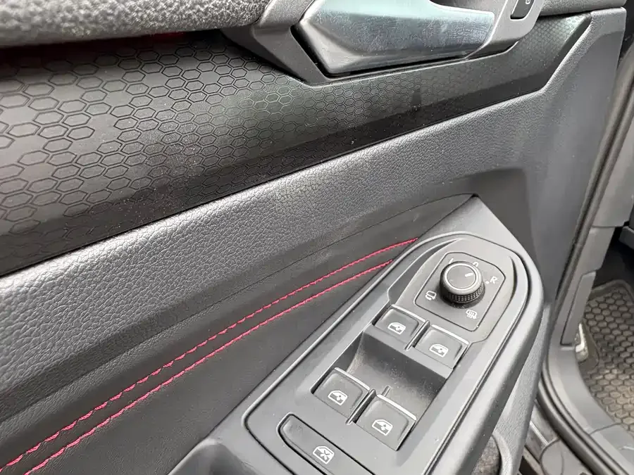 Volkswagen GOLF GTI Golf GTI 2021 380TSI DSG GTI 2023 — миниатюра 3