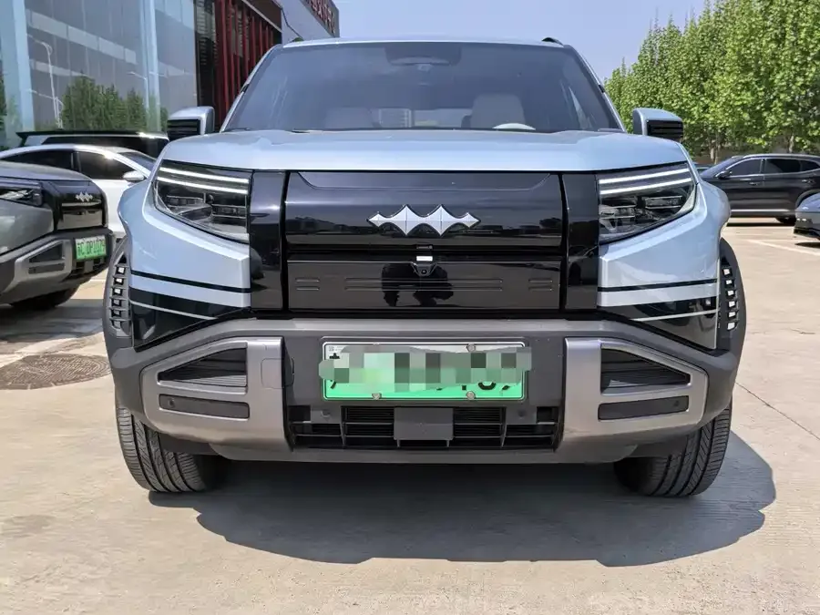 BYD Leopard Titanium 3 Titanium 3 2025 501KM 4WD Ultra Edition 2025 — фото 1, купить с доставкой в Москву