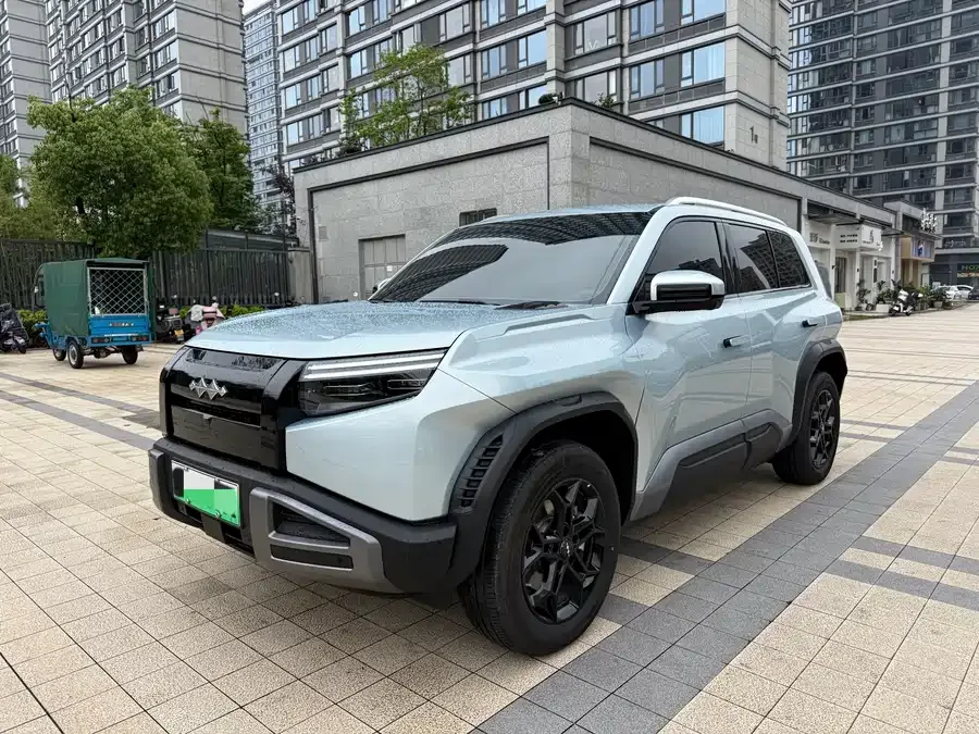 BYD Leopard Titanium 3 Titanium 3 2025 501KM Rear-wheel Drive Max Edition 2025 — фото 1, купить с доставкой в Москву