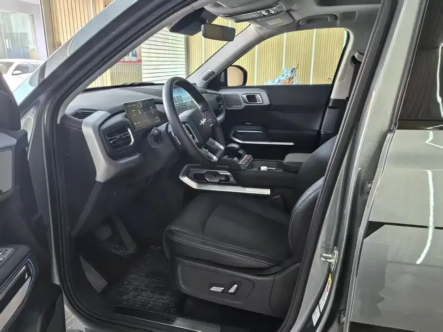 BYD Leopard Titanium 3 Titanium 3 2025 501KM 4WD Ultra Edition 2025 — миниатюра 3