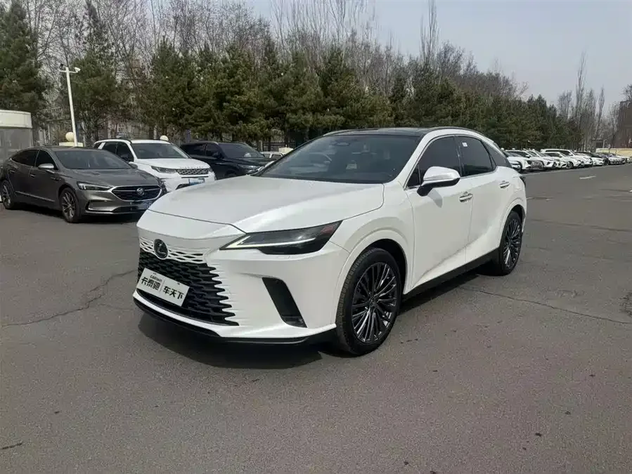 Lexus RX 2023