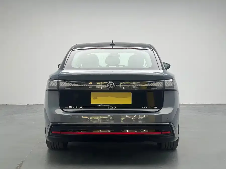 Volkswagen ID.7 VIZZION Volkswagen ID.7 VIZZION 2024 First Edition 2023 — миниатюра 2