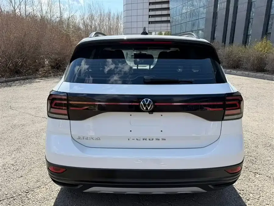 Volkswagen Tukai (T-Cross) Tukai 2023 facelift 1.5L automatic comfort version 2023 — миниатюра 2