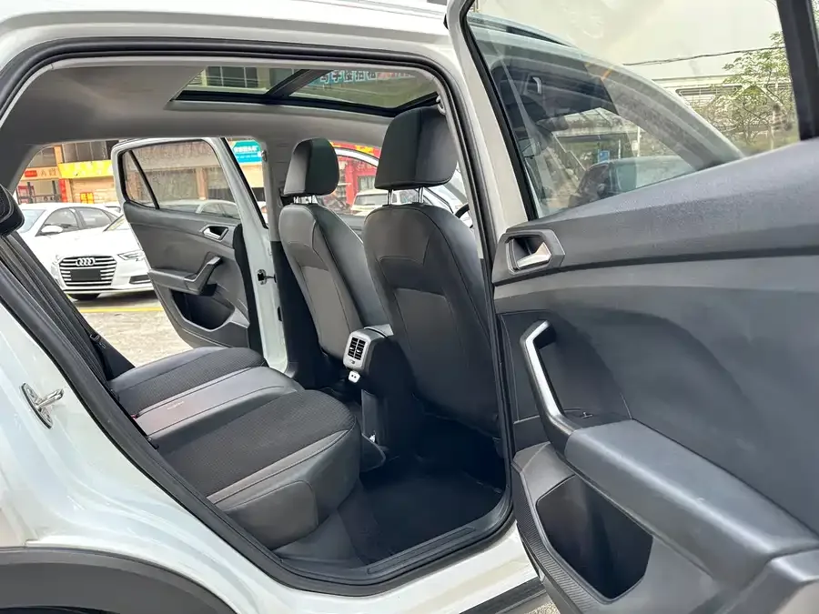 Volkswagen Tacqua Tanying 2021 1.5L Automatic Joy-Link Edition 2023 — миниатюра 3