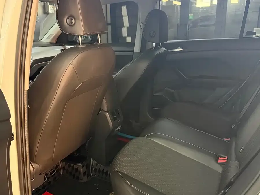 Volkswagen Tacqua Tanying 2021 200TSI DSG Yuezhi Connected Edition 2024 — миниатюра 2
