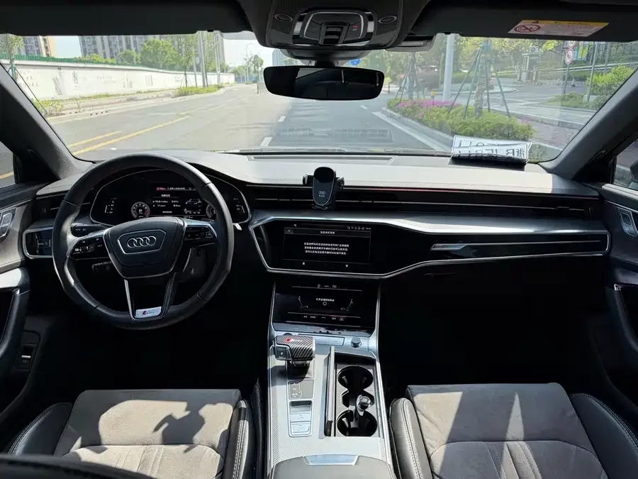 Audi A6L 2023 45 TFSI Premium Dynamic Model 2023 — миниатюра 2