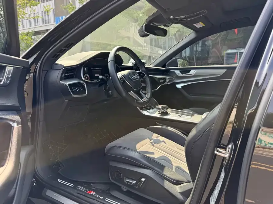 Audi A6L 2023 45 TFSI Premium Dynamic Model 2023 — миниатюра 4