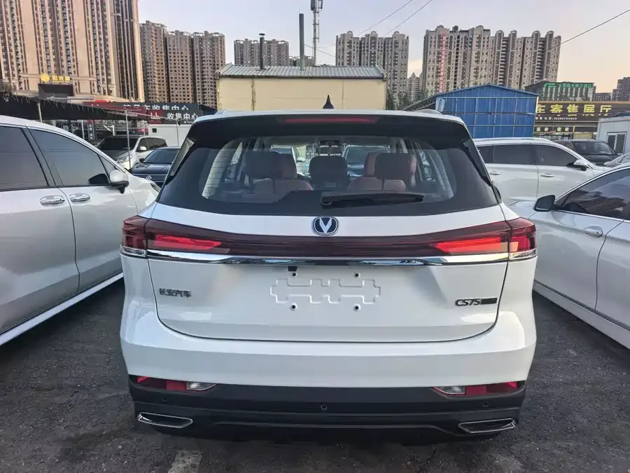 Changan CS75 Changan CS75 2025 PRO 1.5T DCT Enjoyable 7-seater 2026 — миниатюра 2
