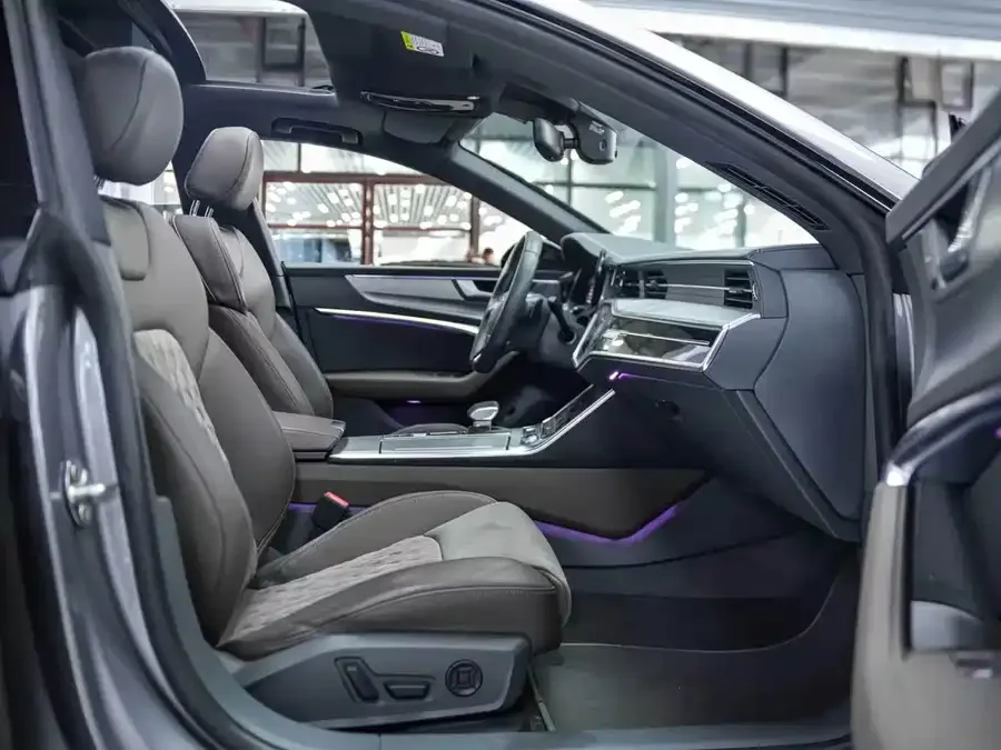 Audi A7L 2022 45 TFSI quattro S-line Wind Knight 2023 — миниатюра 4