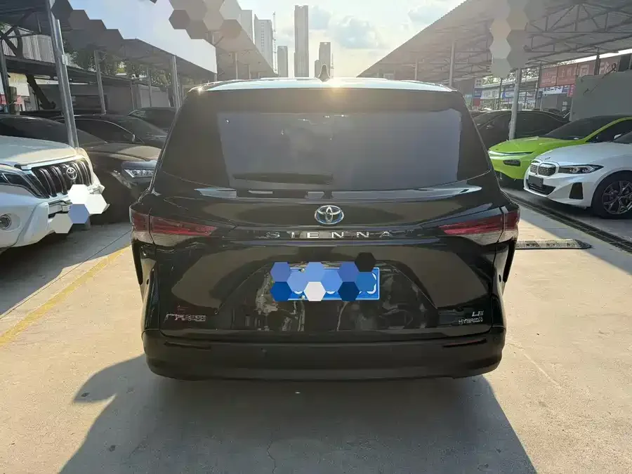 Toyota Sienna SIENNA 2023 2.5L Hybrid Comfort Edition 2023 — миниатюра 5