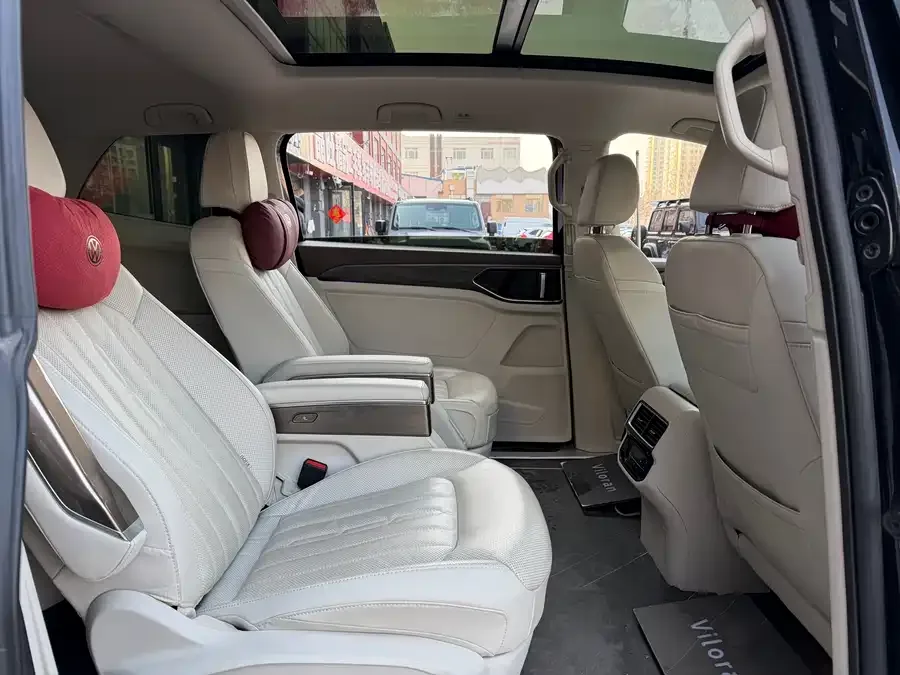 Volkswagen Viloran Weiran 2023 380TSI Zunchi Edition 2023 — миниатюра 4