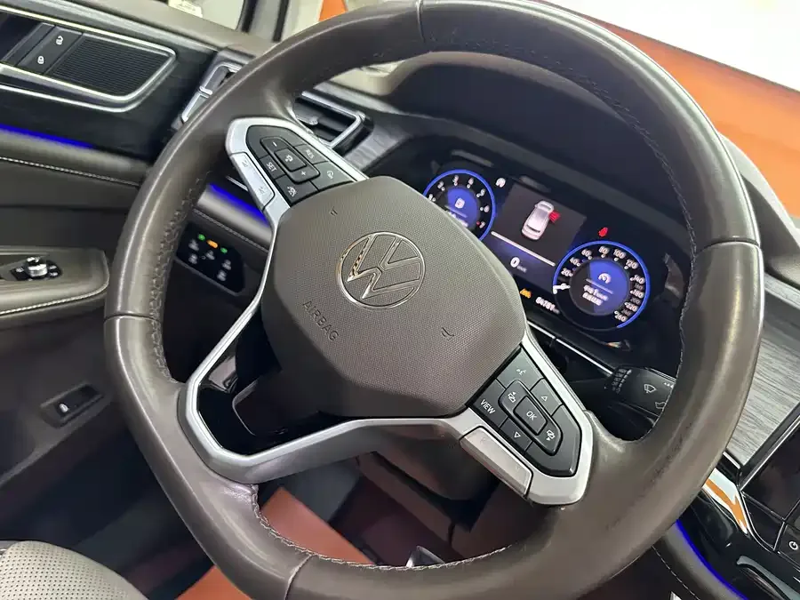 Volkswagen Viloran Weiran 2022 380TSI Premium Edition 2022 — миниатюра 4